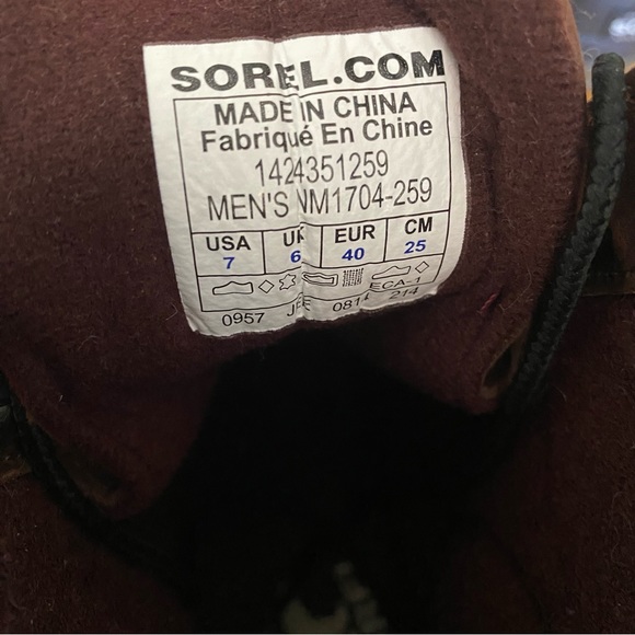 Sorel waterproof boots - Picture 3 of 5